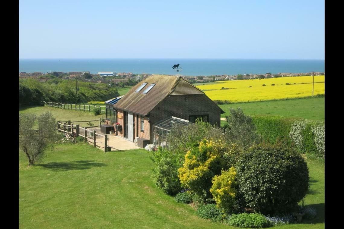 The Old Stable. Coombelands Brighton Exterior foto